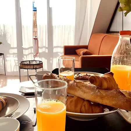 Elegant - Chic - 6 Pers - Paris 15mn - Disneyland 15mn- Self-check In - Netflix - Free Parking & Wifi Apartment