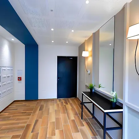 Apartment Elegant - Chic - 6 Pers - Paris 15mn - Disneyland 15mn- Self-check In - Netflix - Free Parking & Wifi